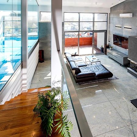 Mlynska 8 Apartament Z Prywatnym Basenem ビエルスコ・ビアバ エクステリア 写真